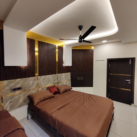 Sundar Lodge Tiruppatur 外观 照片