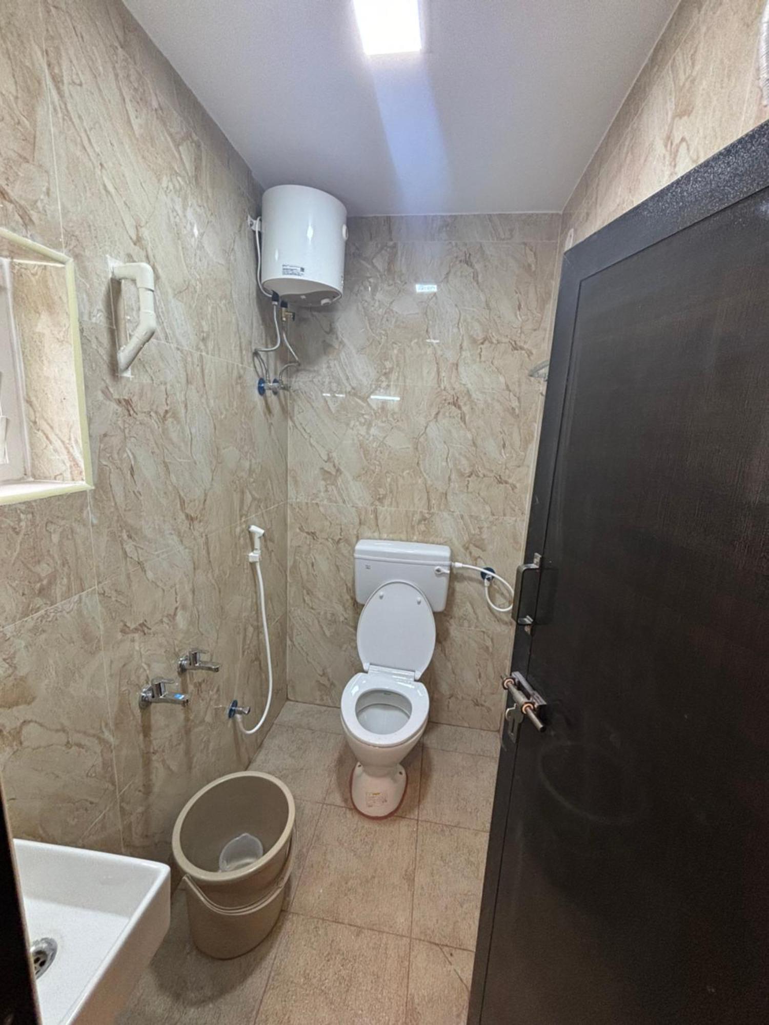 Sundar Lodge Tiruppatur 客房 照片